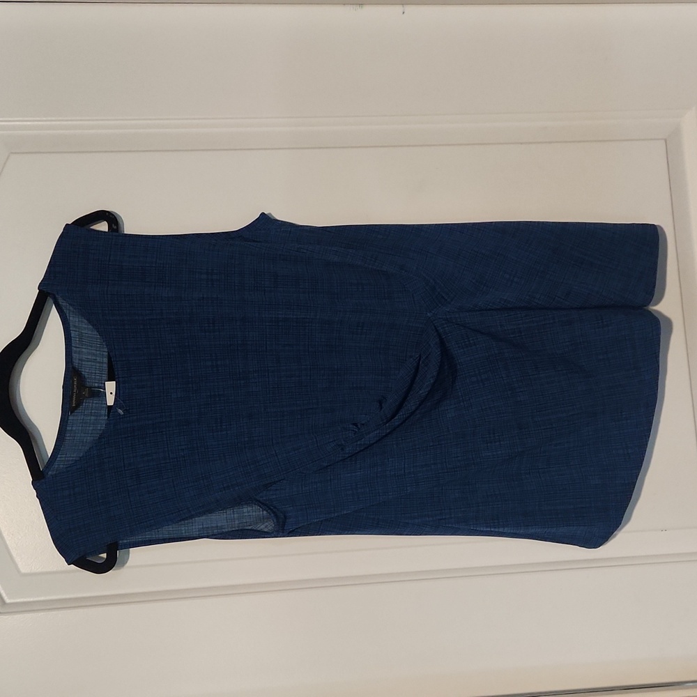 Banana republic Lg womens sleeveless top. Blue